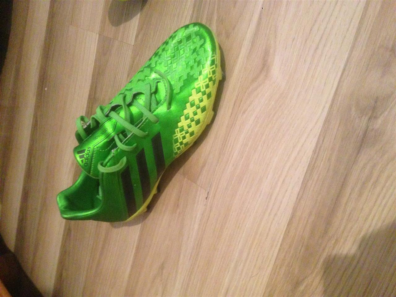 Adidas-