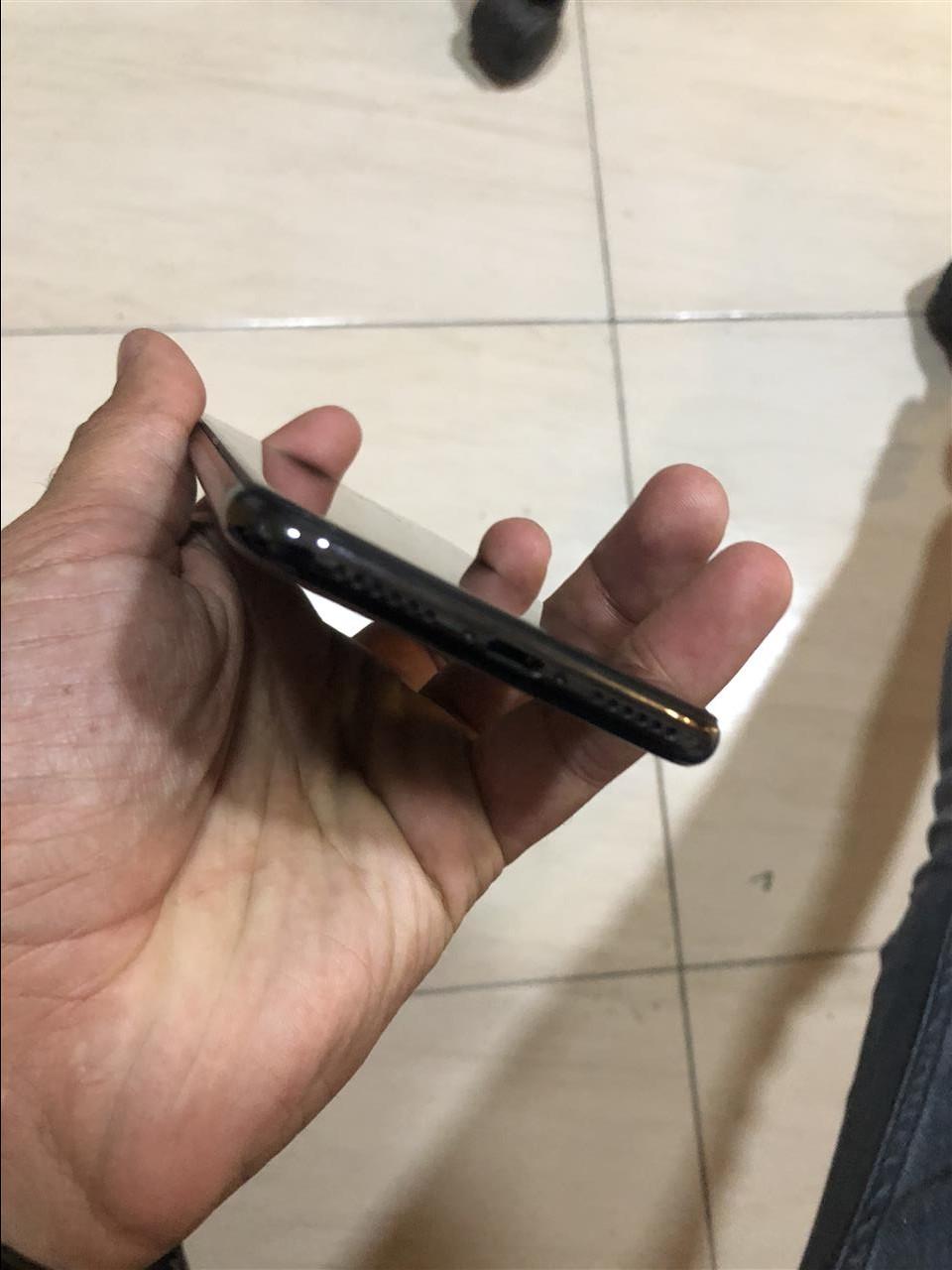 iphone-x-me-ikllud-