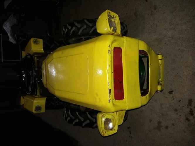 traktor toman koviq