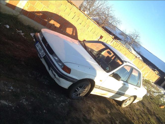 Mitsubish Galant