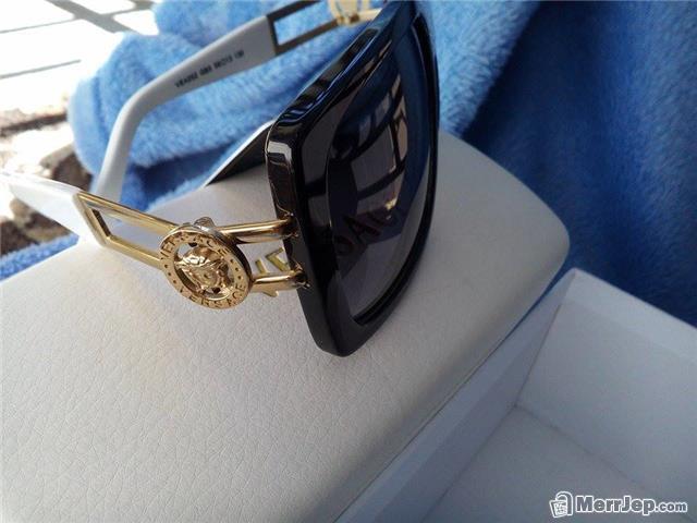 GIANNI-VERSACE
