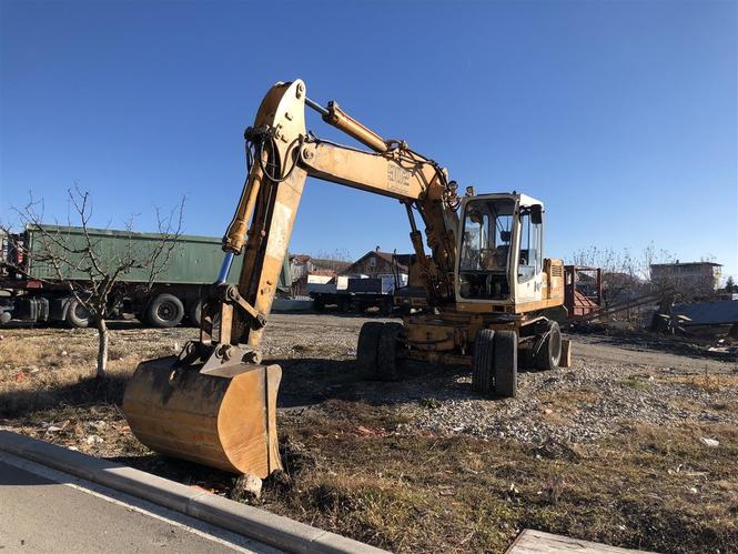 Liebherr 902