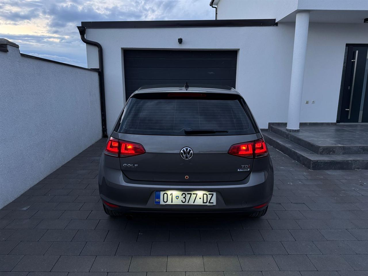 Golf-7-Lounge-1-6-Automatik-2015