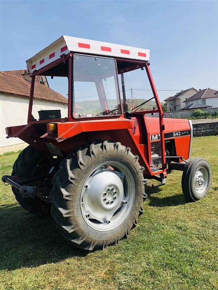 Traktor-542