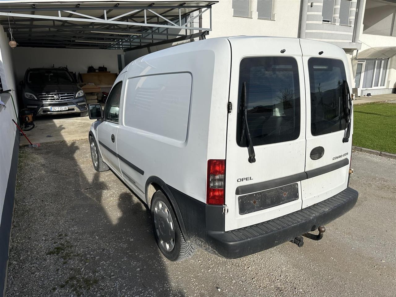 Opel-Combo-
