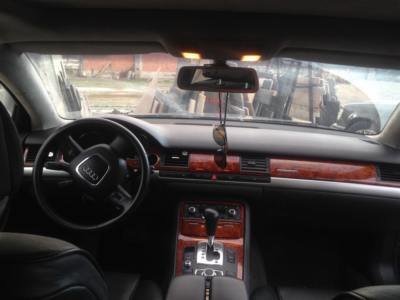 Audi-A8