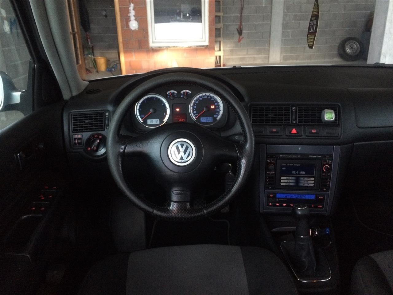 VW-Golf-4--Pacific-2003
