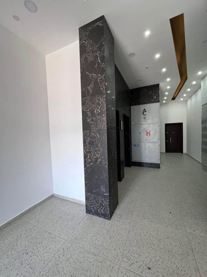 Banesë-në--shitje-në-Lagjen-Prishtina-e-Re