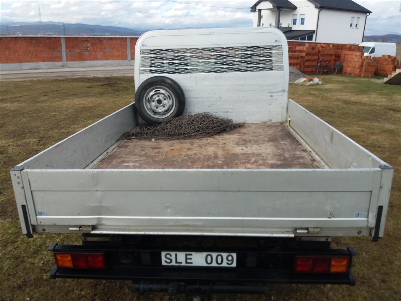 FORD-TRANSIT-