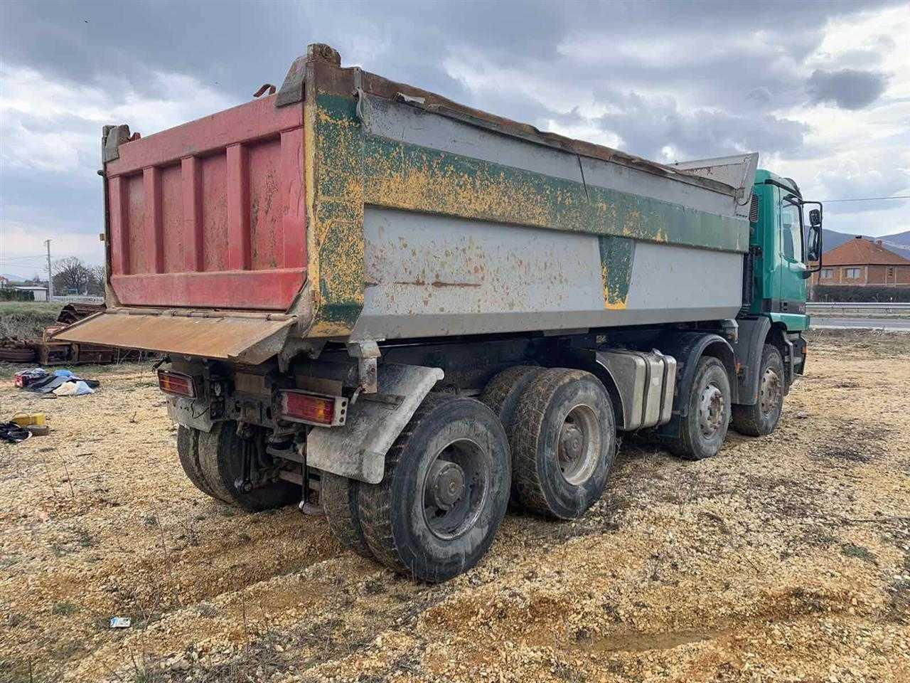 Actros-4-aks