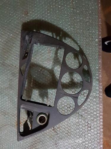 Maske për Ford Focus 2003 