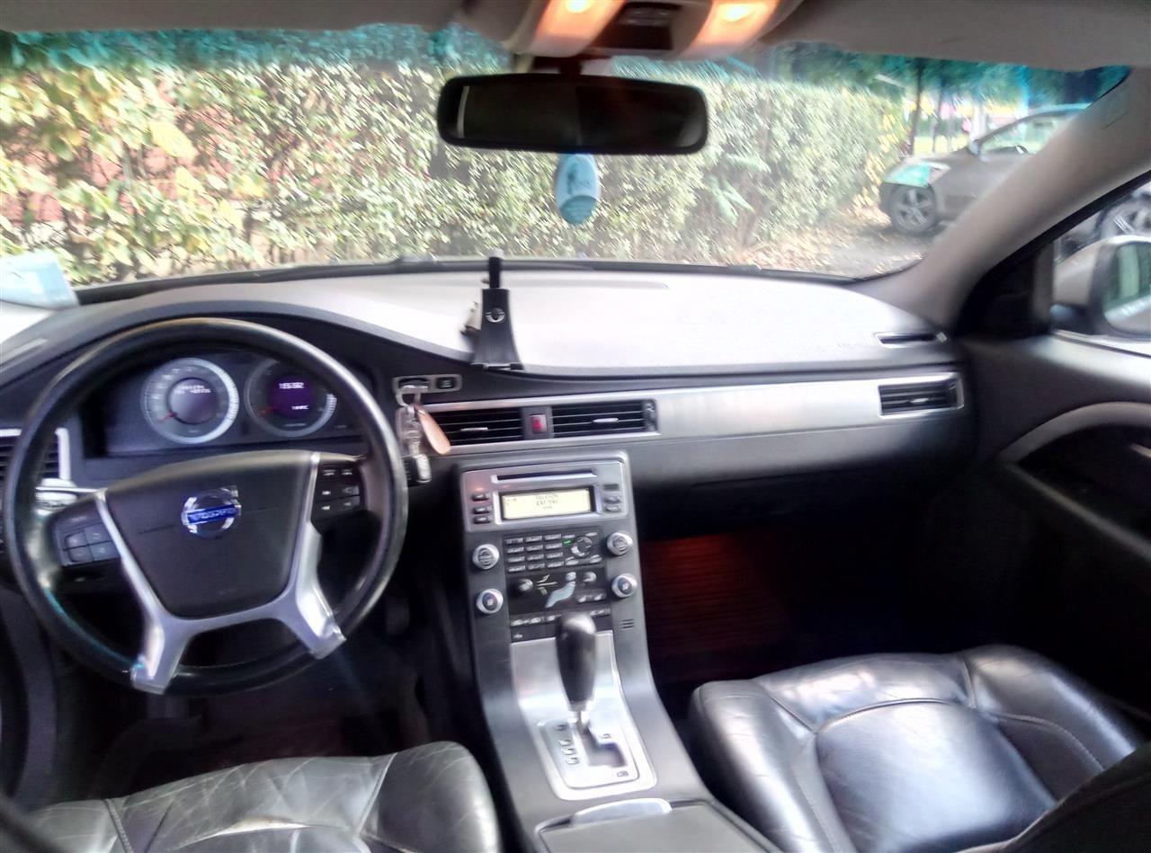 Volvo-V70