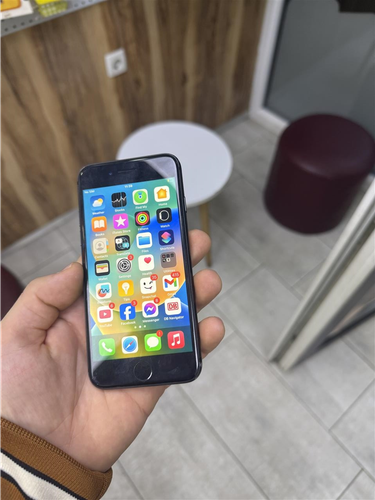 iPhone 8