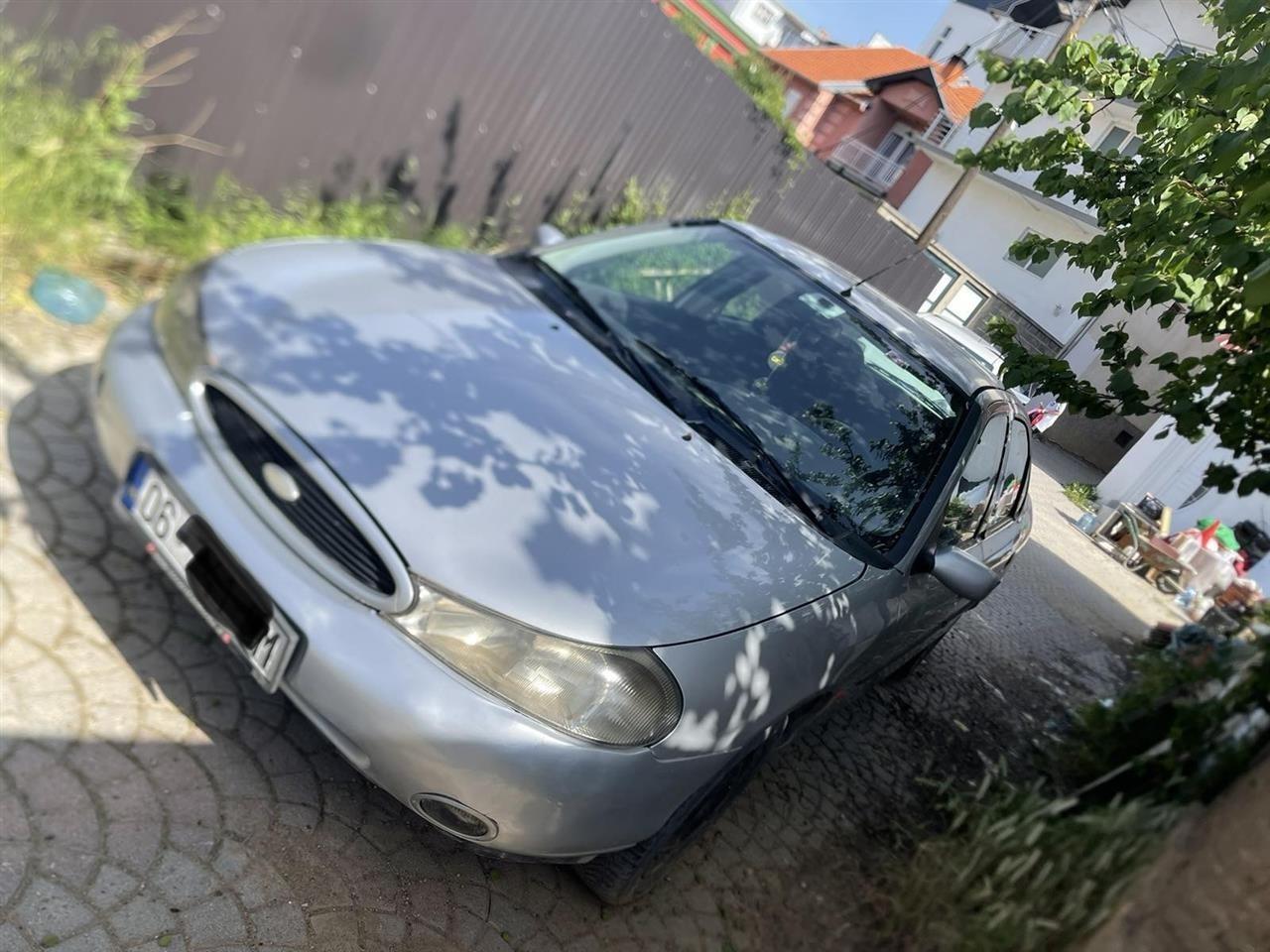 Shes-ford-mondeo