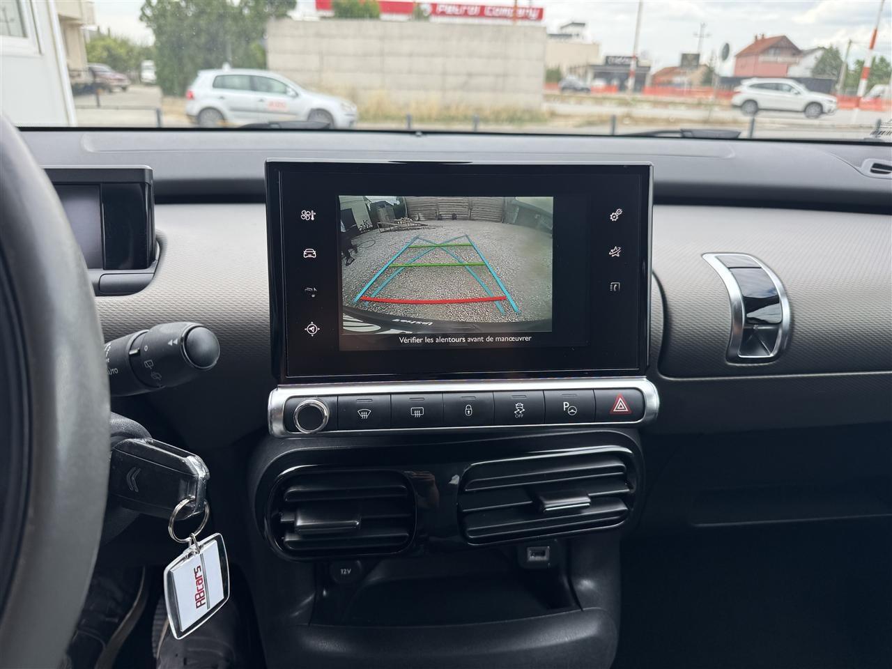 Citroen-C4-Cactus-1-6-blu-hdi-me-doganë-i-Zvicrres--------