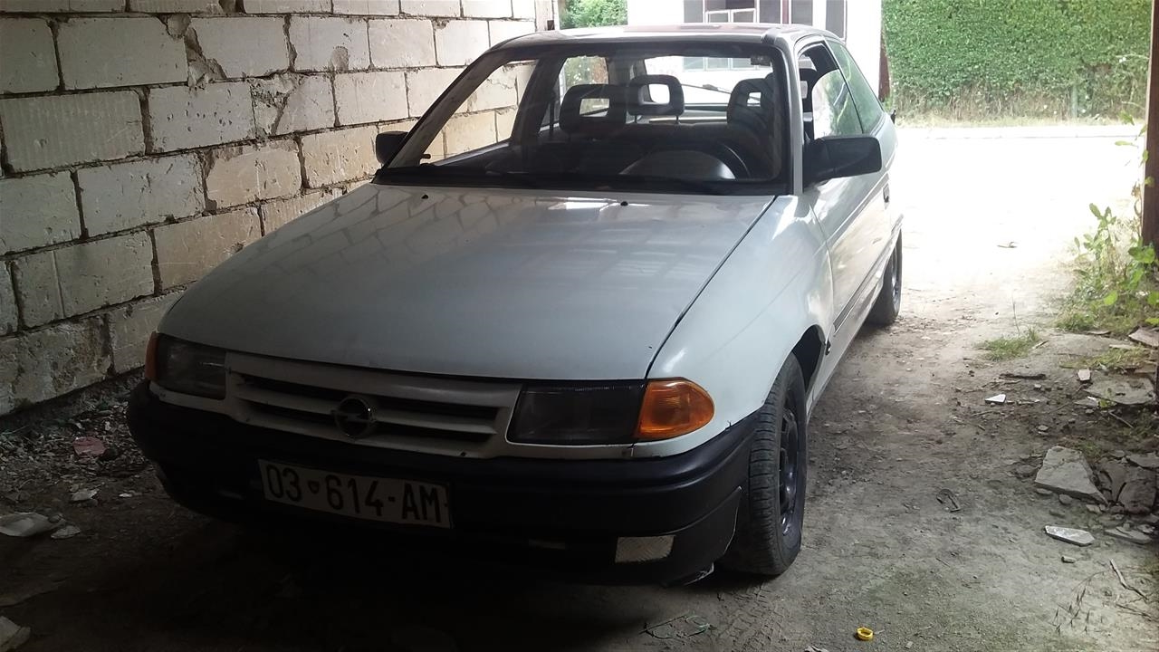 -Opel-Astra--