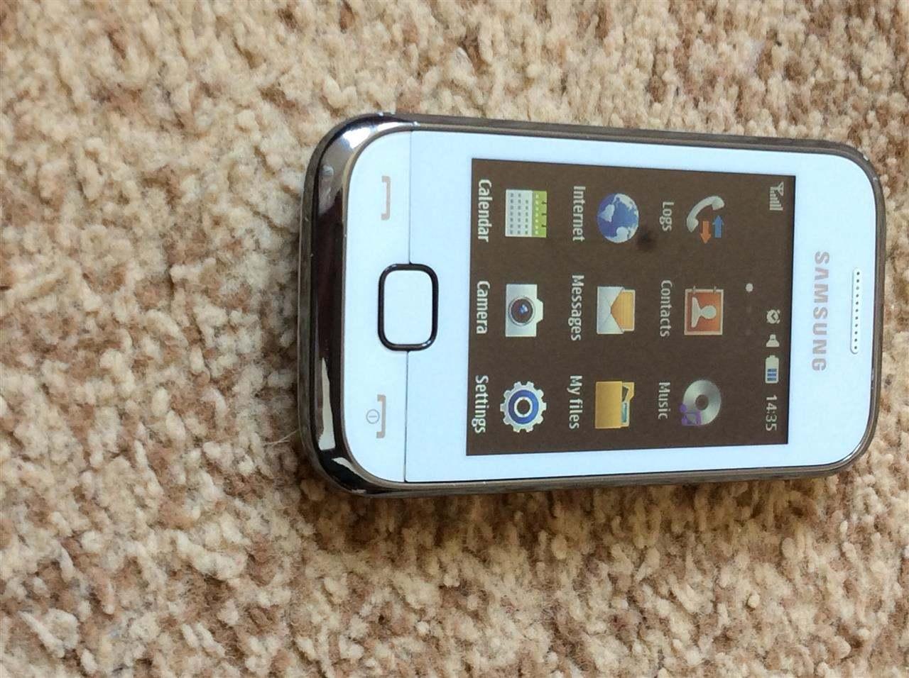 Telefon