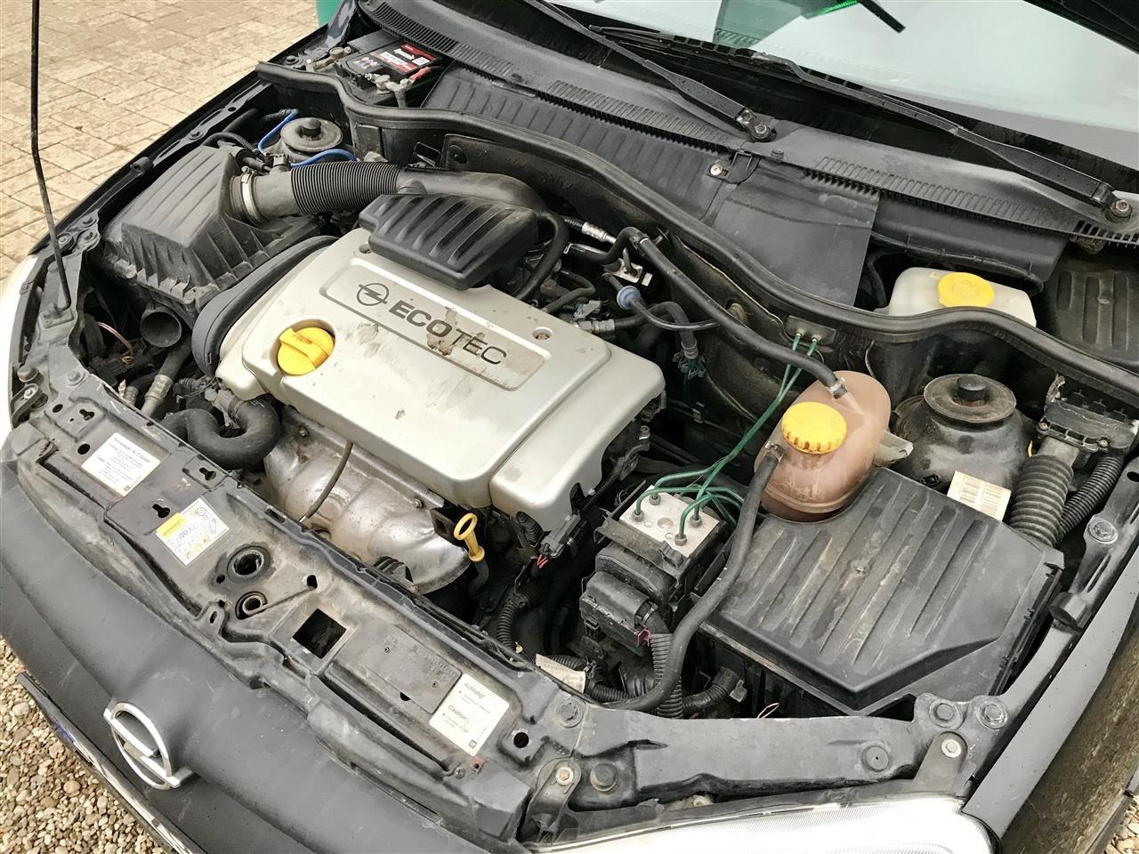 Opel-Corsa-1-4-