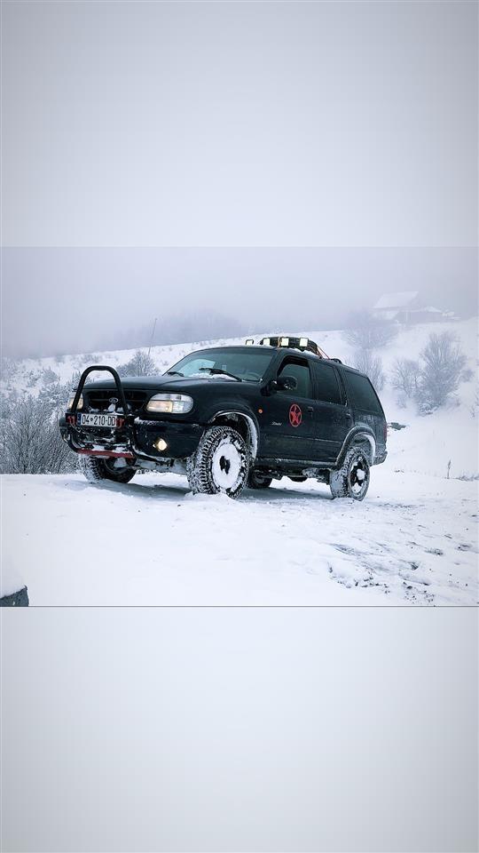 Ford-explorer-4-0v6-