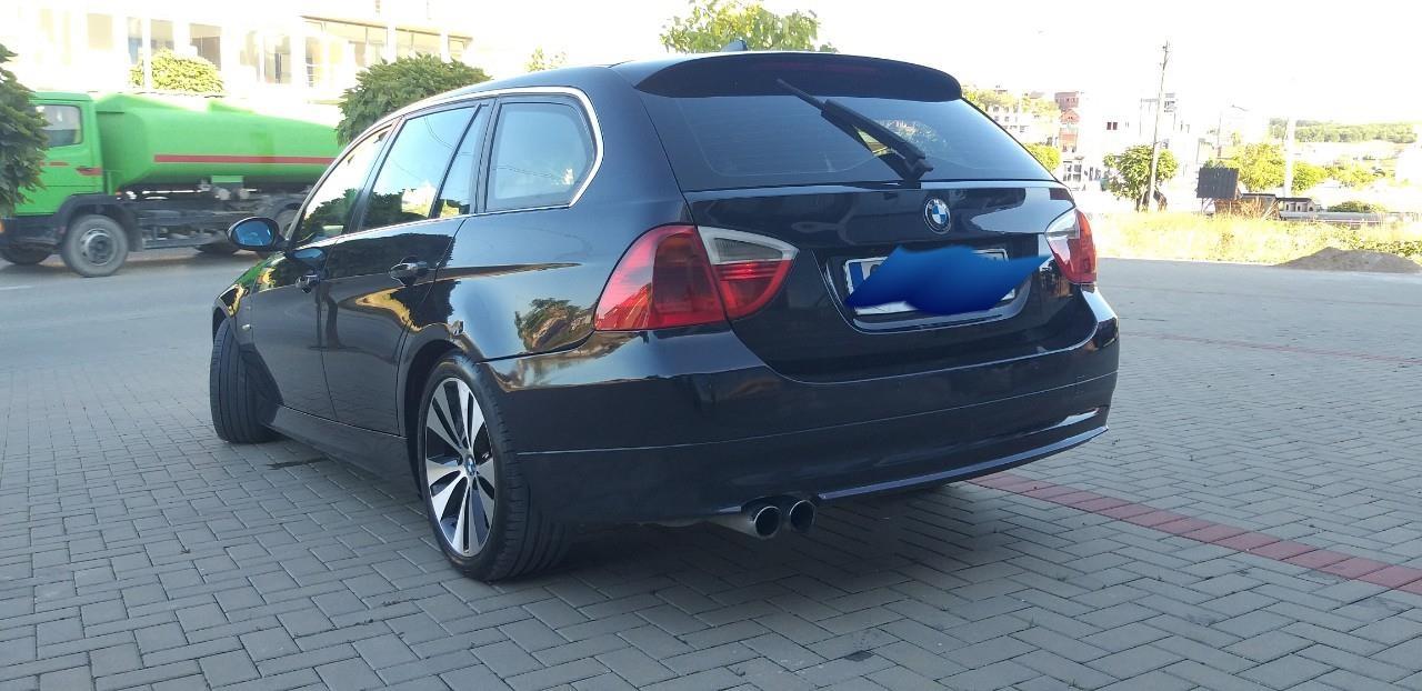 BMW-330XD-