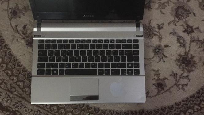 Lloptop Asus i5