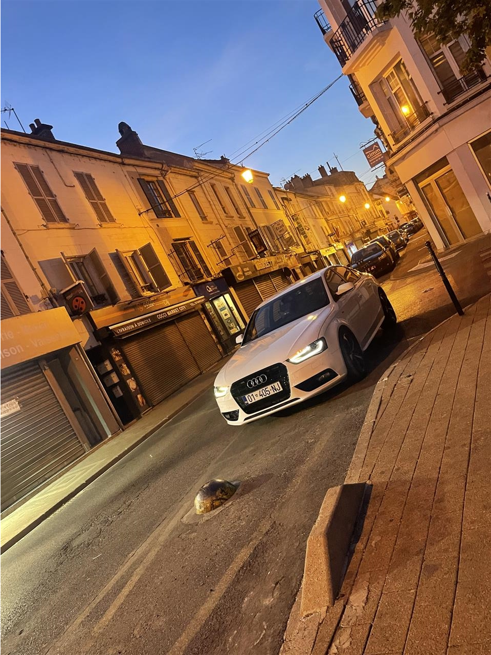 Shitet-Audi-a4