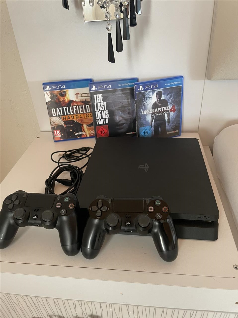 Ps4-Slim