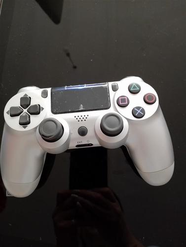 Sony PS4 controller 