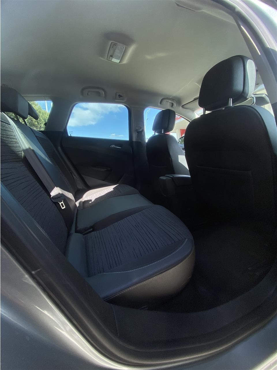 Shitet-Opel-Astra-J-2015