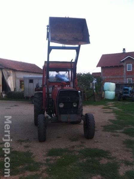 Traktor-565