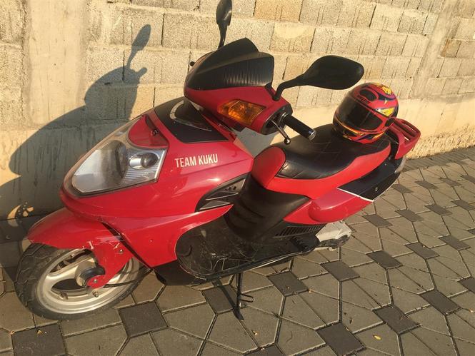 shitet skutei 150cc 