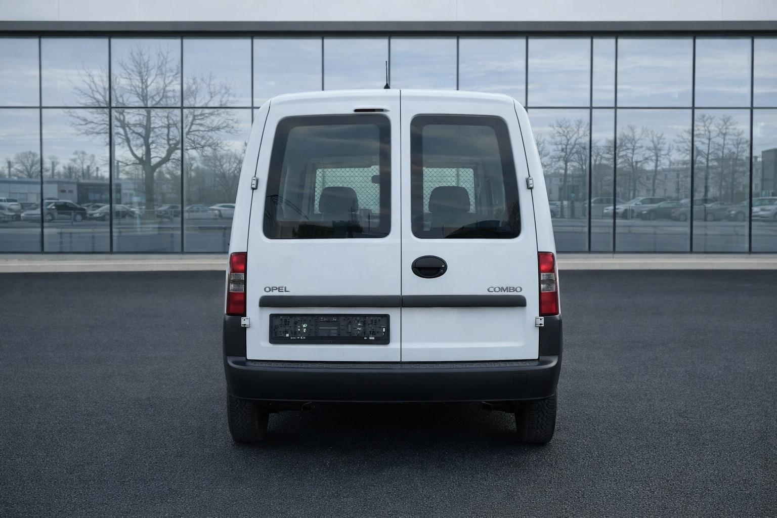 Opel-Combo-2007