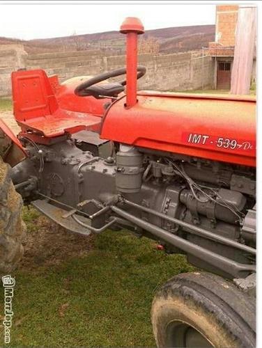 Traktor 533