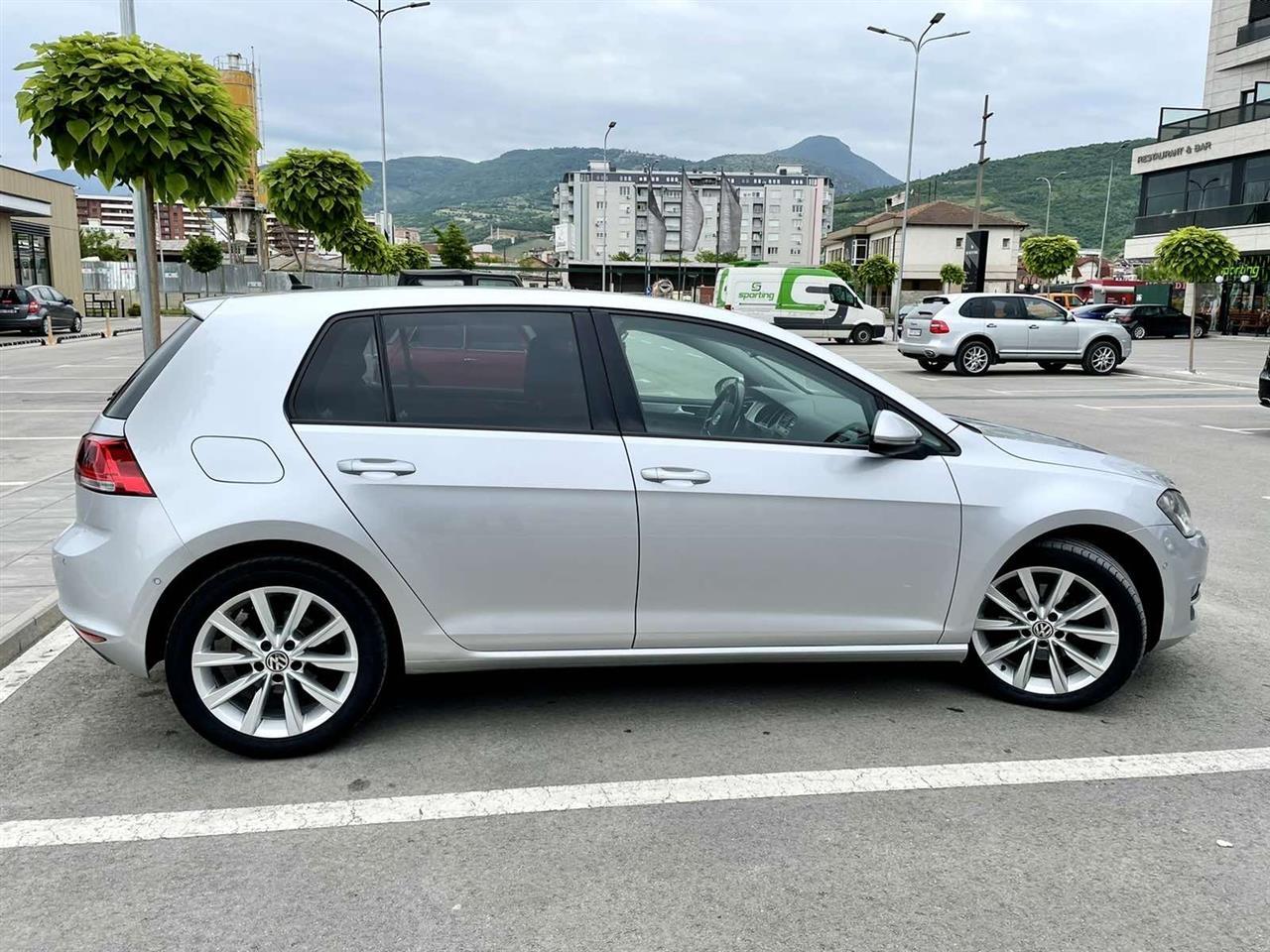 Golf-Vll-