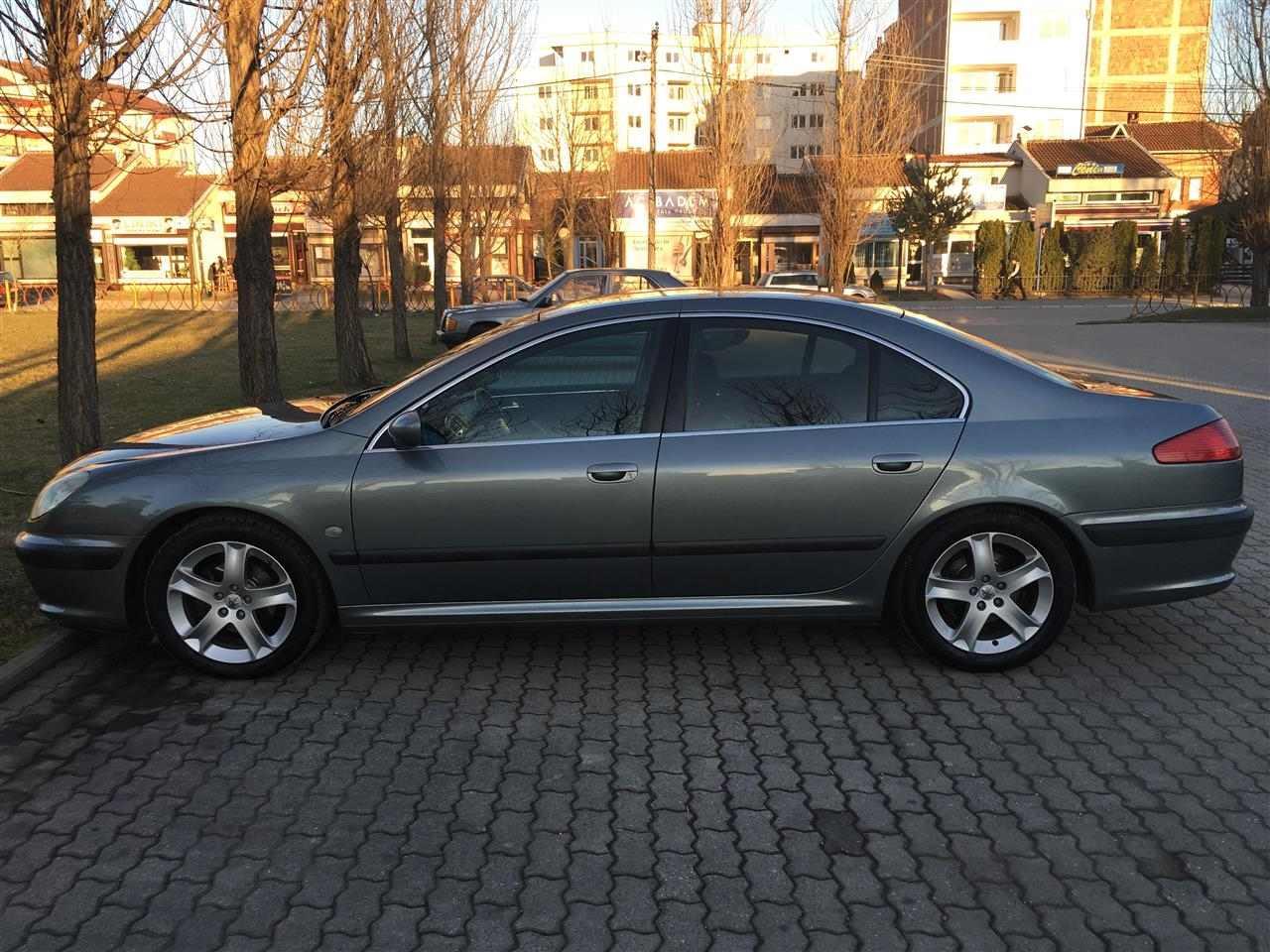 Peugeot-607
