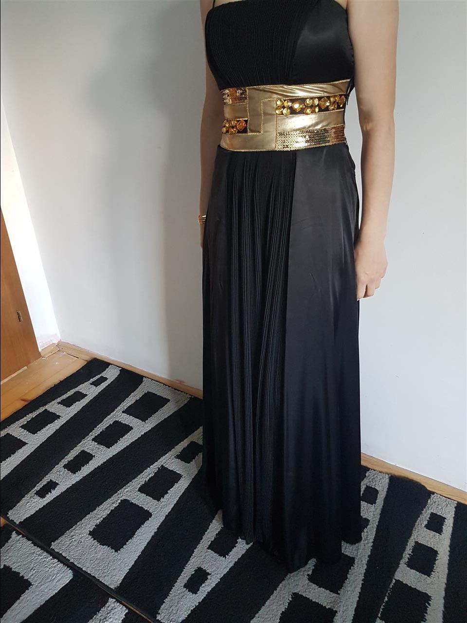 Fustana-