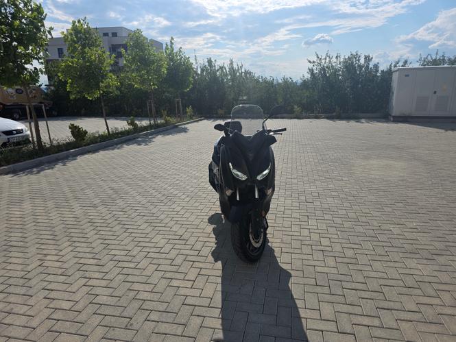 Xmax 400