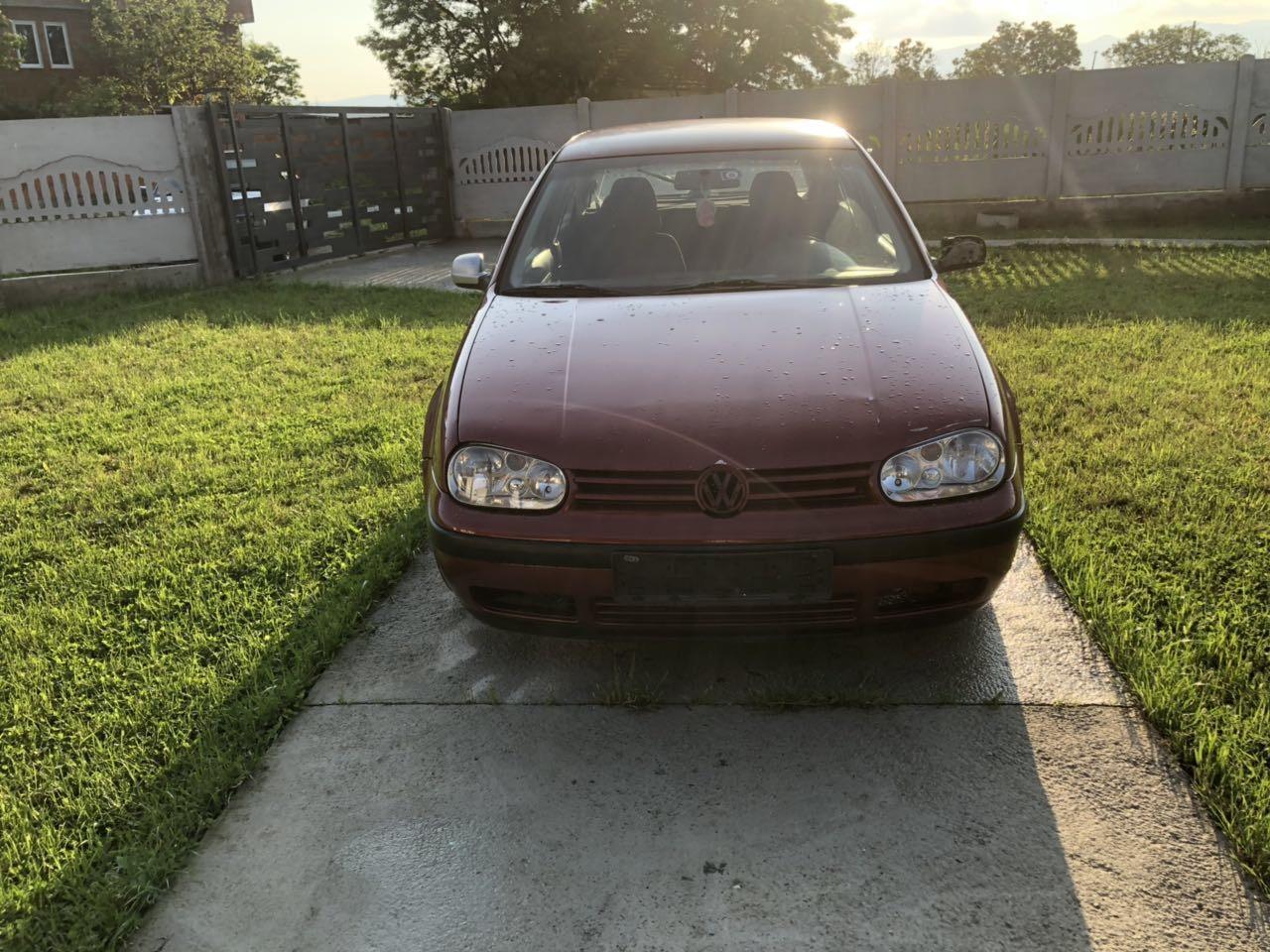 VW-Golf-4