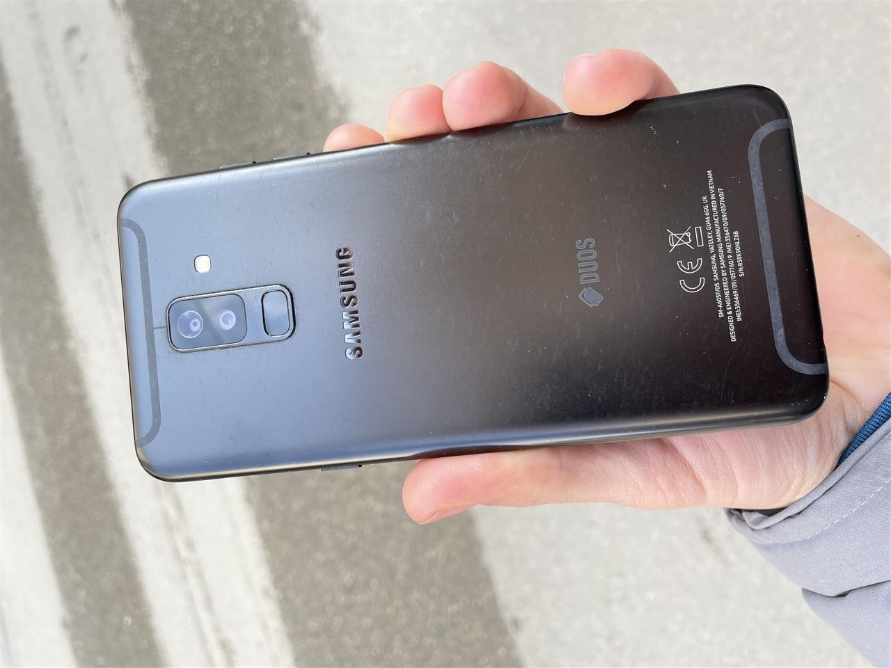 samsung-A6+