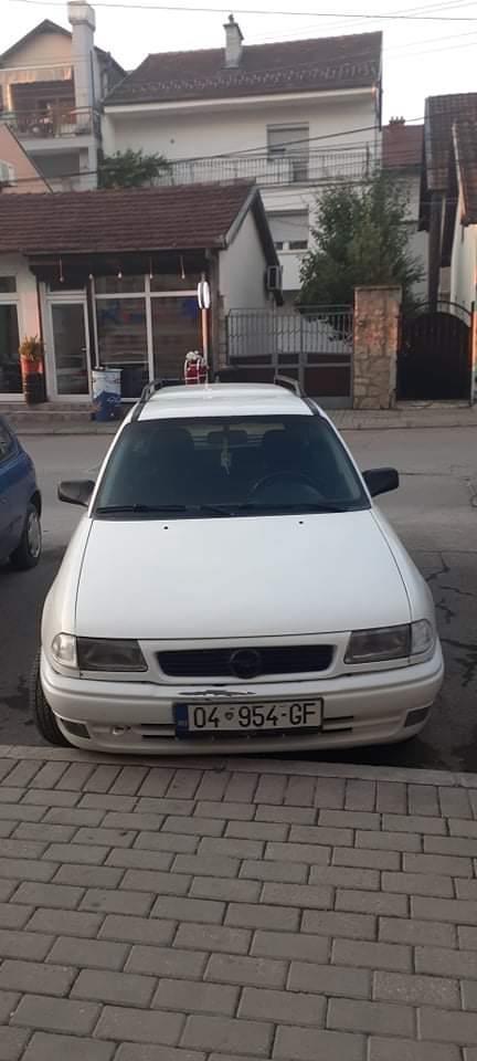 opell-astra-