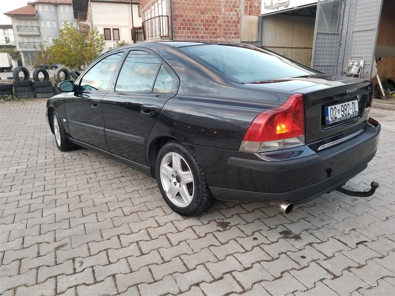 Volvo---u-shit-flm--