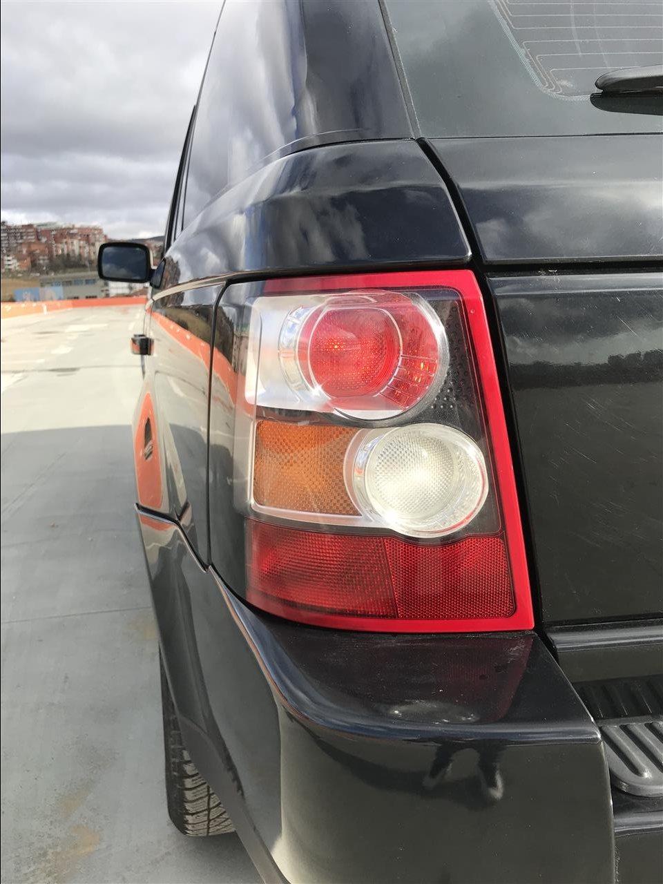 RANGE-ROVER-