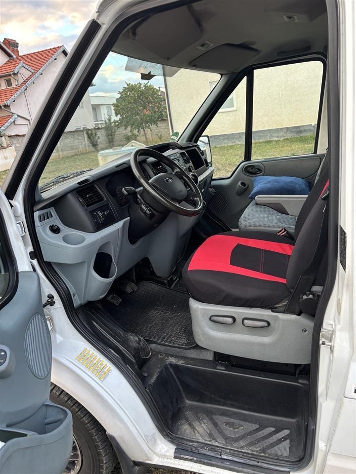 Kombi-Ford-Transit