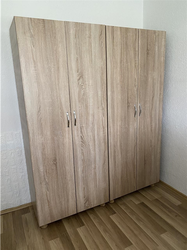 Shiten Rafte,Vitrina 