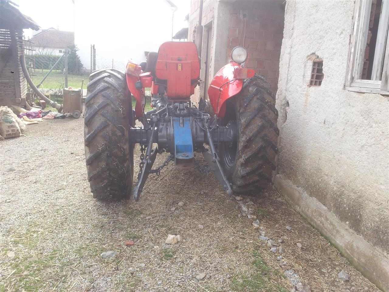 Traktor-558-577