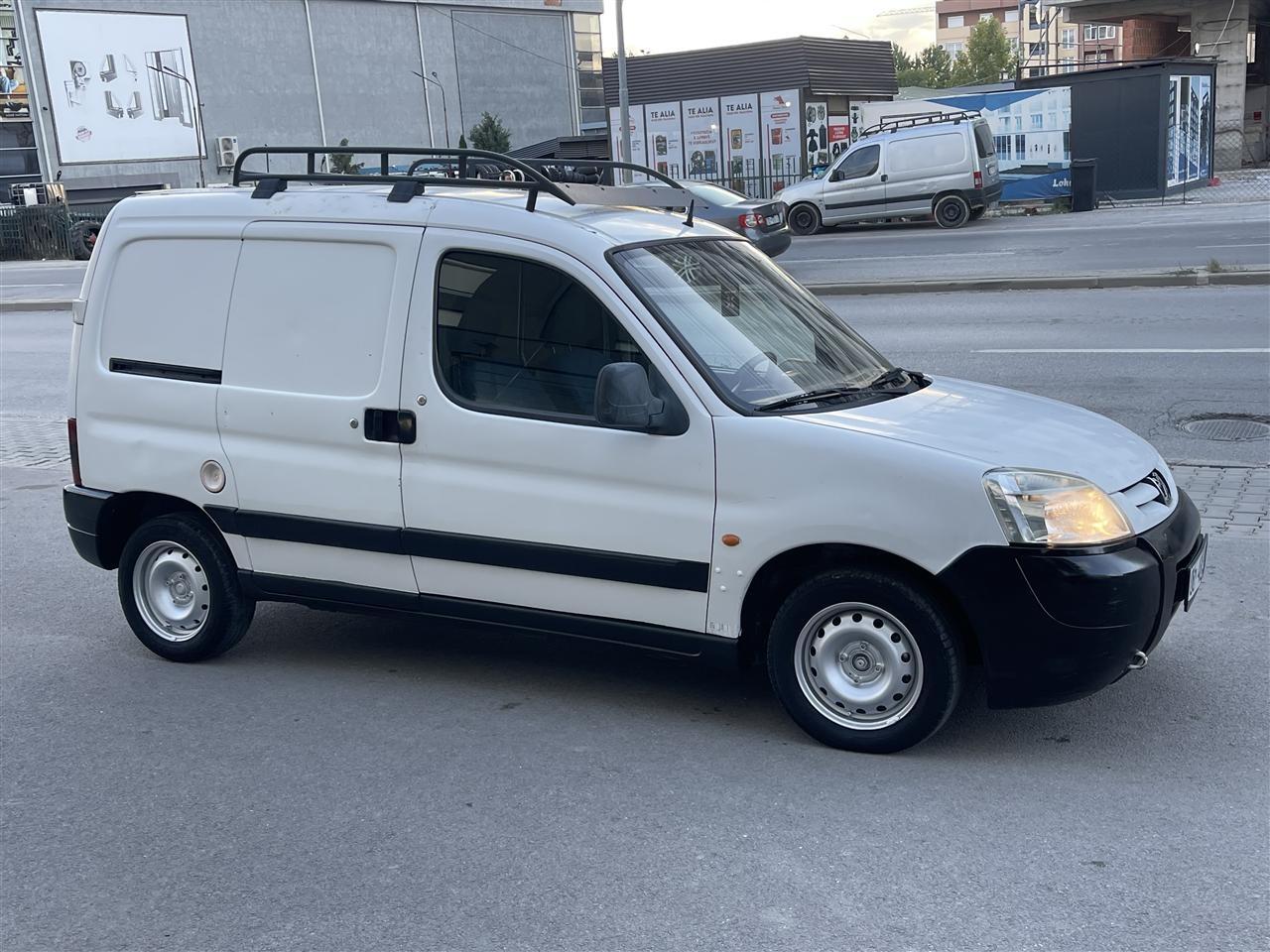 SHITET-PIKAPI-PEUGEOT-PARTNER-1-9-DIZEL