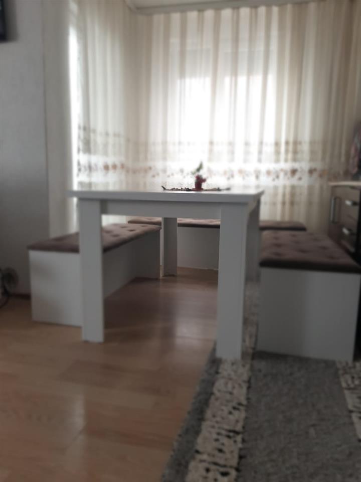 Tavolinë-