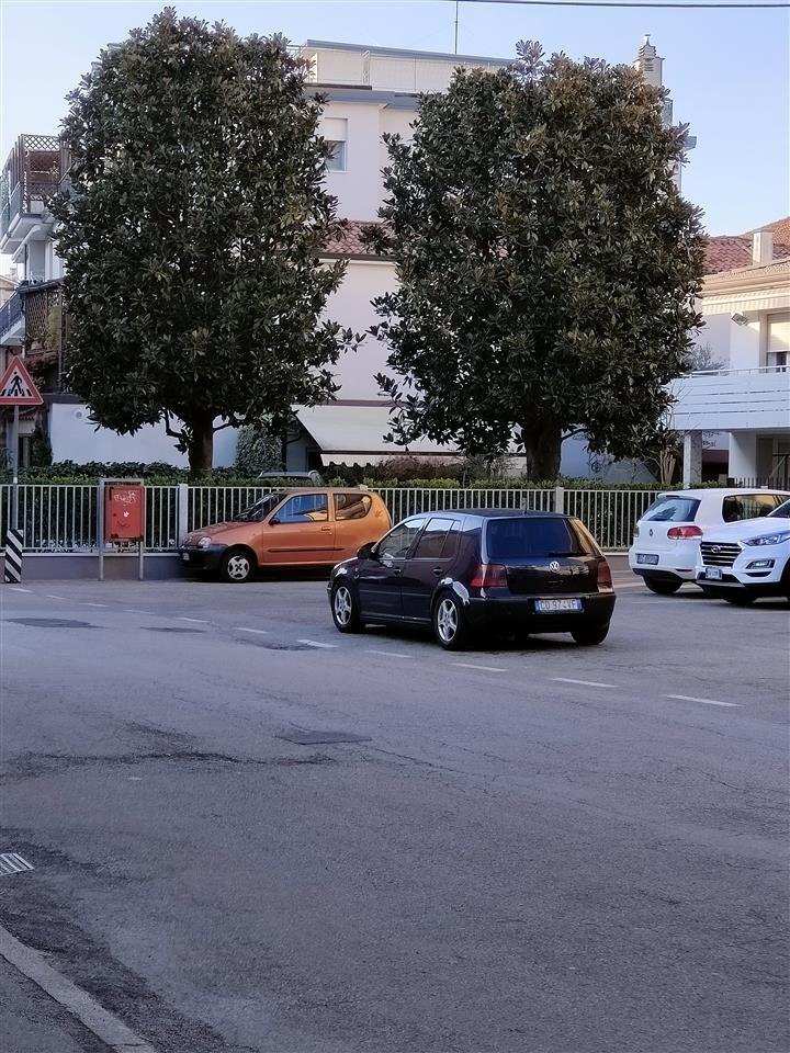 Shitet-golf-4