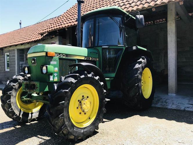 John deere 1640