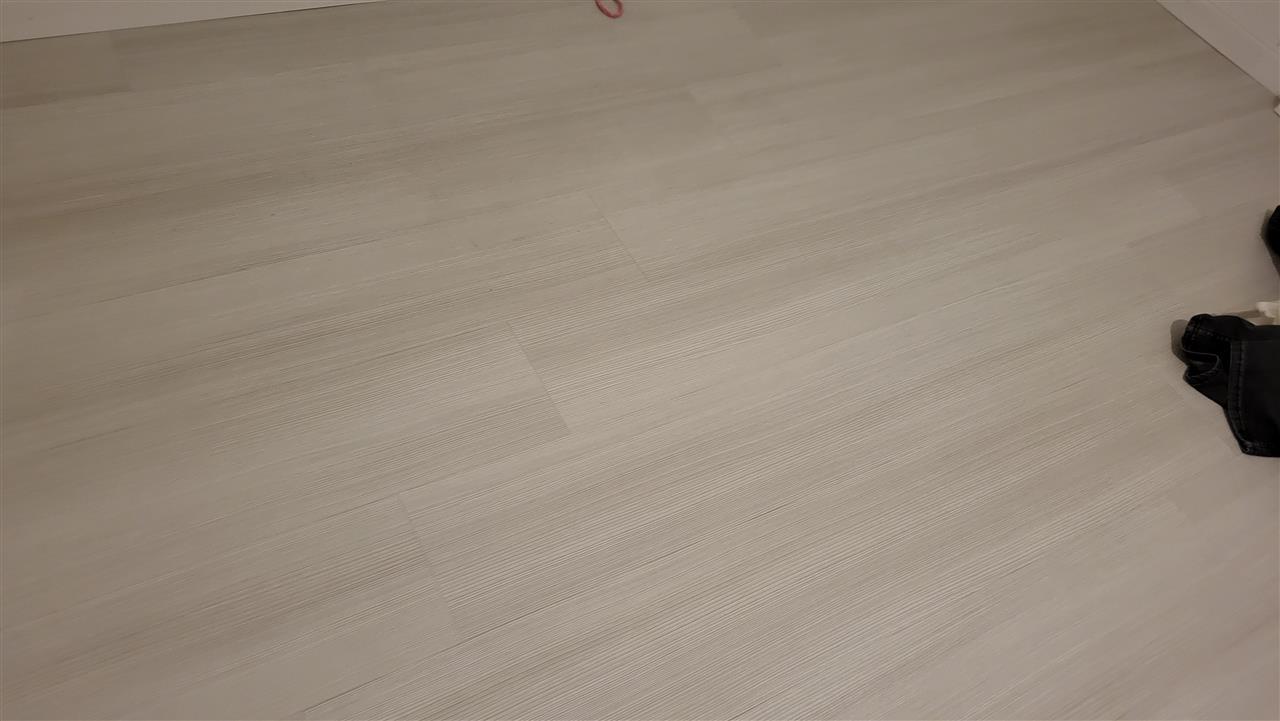 Shitet-Laminati